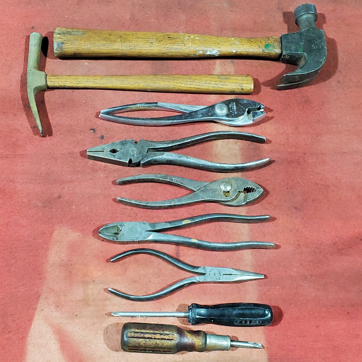 Hand saws